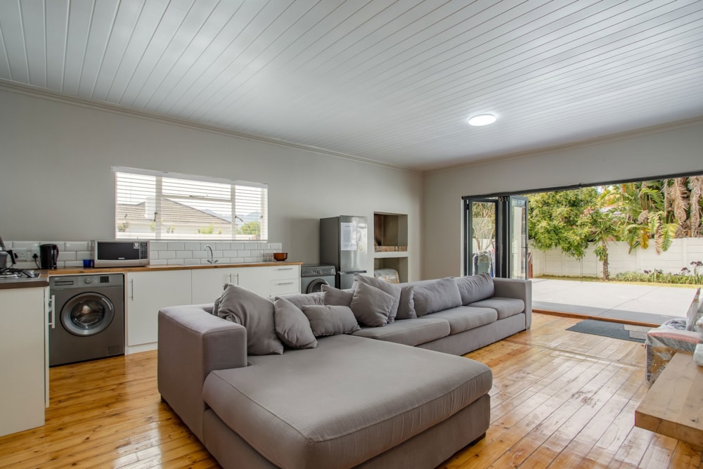 House sold in Paarl North - TK1680974 House sold in Paarl North - TK1680974