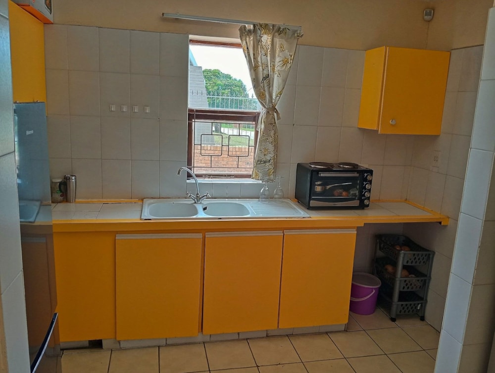 Apartment sold in Bluewater Bay, Port Elizabeth, Gqeberha - 1PLZ1680725 Apartment sold in Bluewater Bay, Port Elizabeth, Gqeberha - 1PLZ1680725