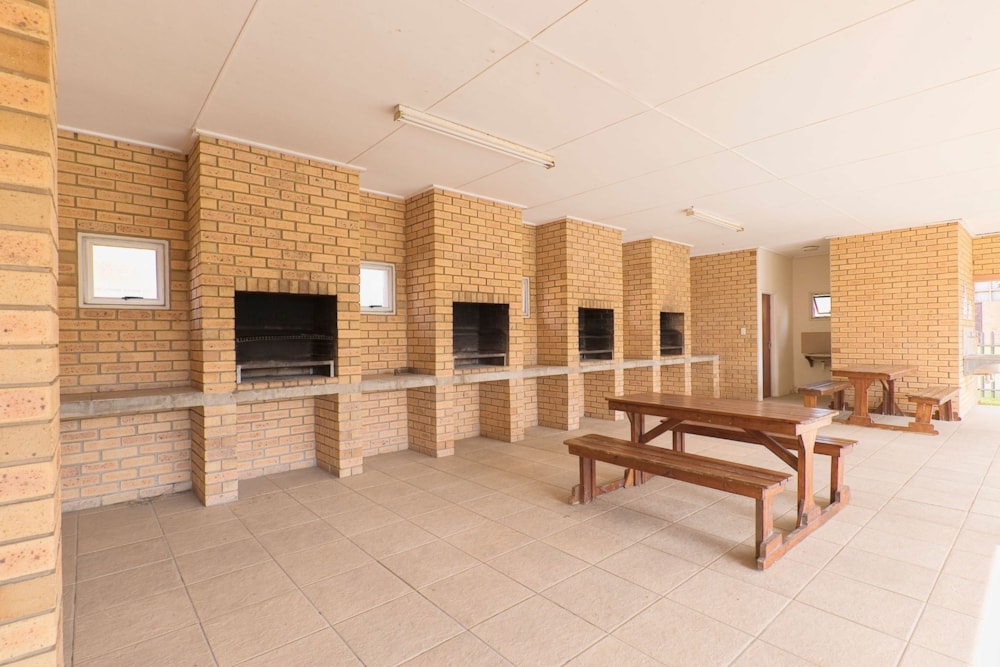 Apartment for sale in Bluewater Bay, Port Elizabeth, Gqeberha - 1PLZ1693762 Apartment for sale in Bluewater Bay, Port Elizabeth, Gqeberha - 1PLZ1693762