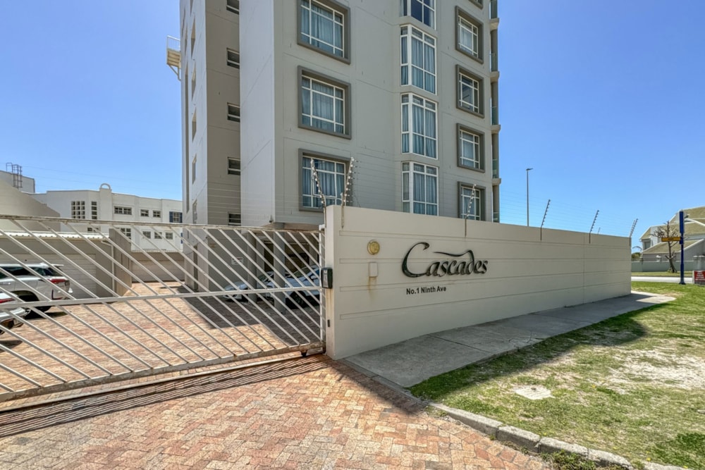 Apartment for sale in Summerstrand - 1PLZ1681508 Apartment for sale in Summerstrand - 1PLZ1681508