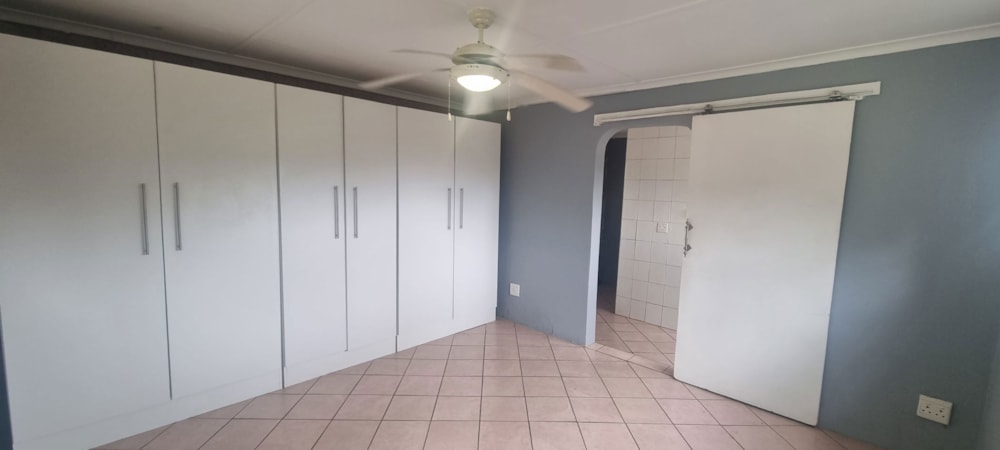 Garden cottage let in Forest Hills - 1KF1682455