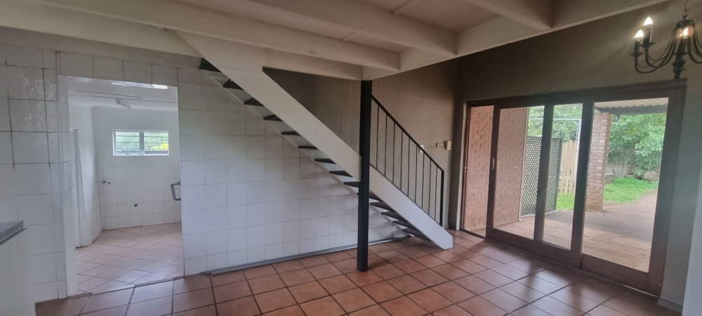 Garden cottage let in Forest Hills - 1KF1682455