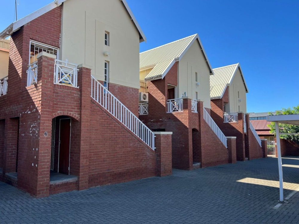 Townhouse for sale in Westdene, Bloemfontein - 1BX1682938