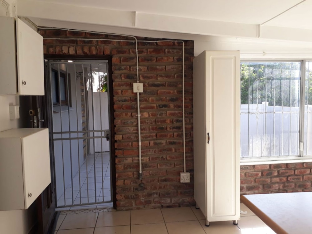 Garden apartment let in Gonubie - 1EZ1725992