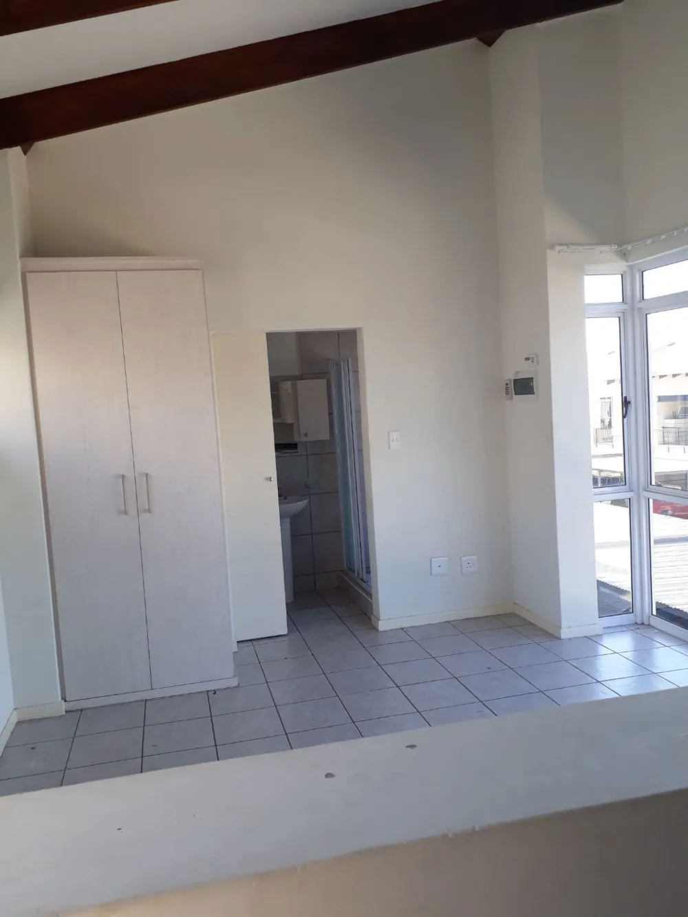 Bachelor apartment let in Mbombela Central (Nelspruit Central) - 1NS1718988 Bachelor apartment let in Mbombela Central (Nelspruit Central) - 1NS1718988