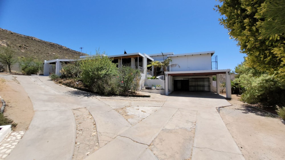 House for sale in Springbok - 1NA1682813