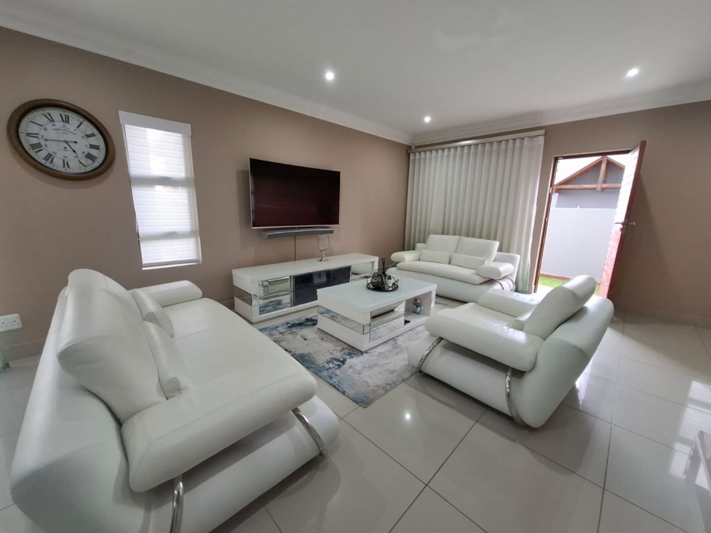 Townhouse for sale in Wild Olive Estate - 1BX1682044