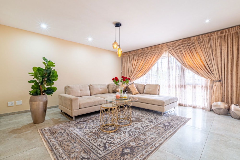 Double-storey house sold in Kyalami Estates - MR1681611 Double-storey house sold in Kyalami Estates - MR1681611