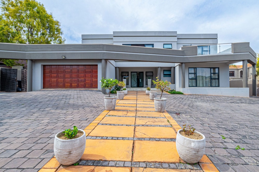 Double-storey house sold in Kyalami Estates - MR1681611 Double-storey house sold in Kyalami Estates - MR1681611