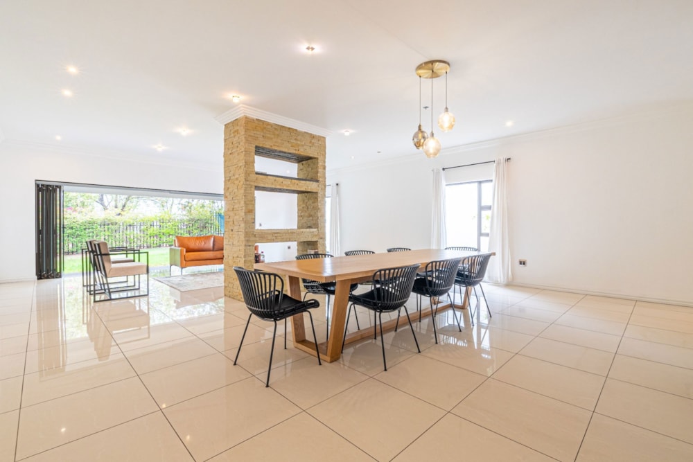 Cluster sold in Sunninghill - FW1679545 Cluster sold in Sunninghill - FW1679545