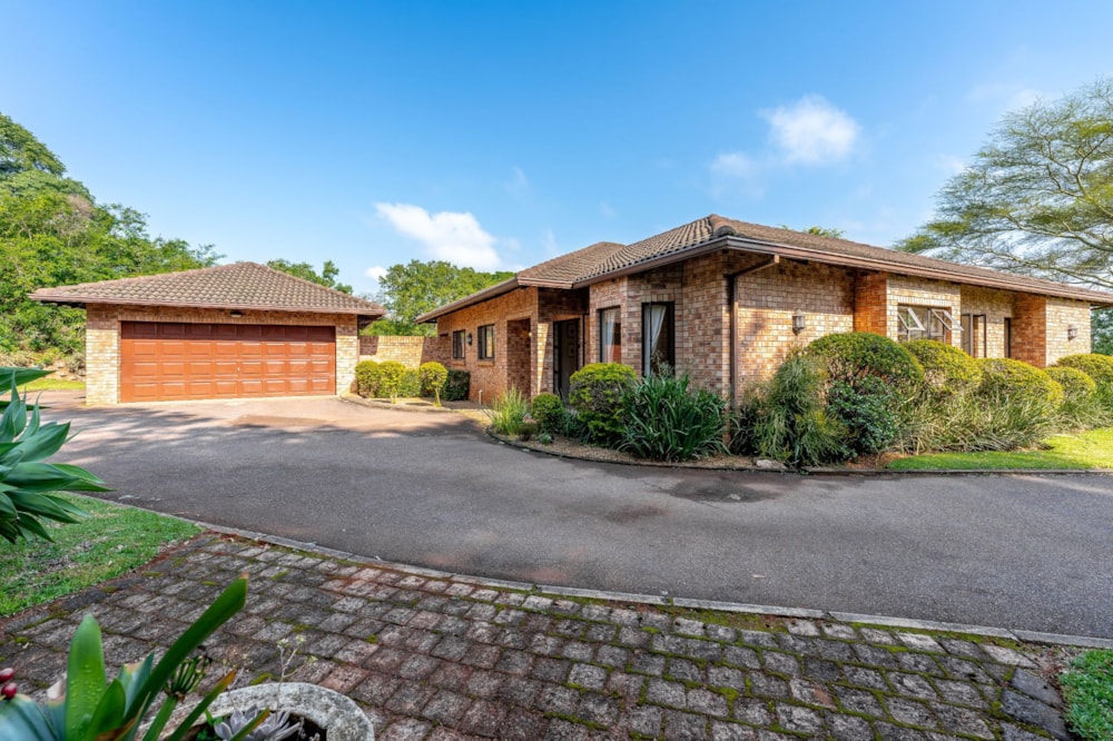 Security estate home sold in Kloof - 1KF1679484 Security estate home sold in Kloof - 1KF1679484