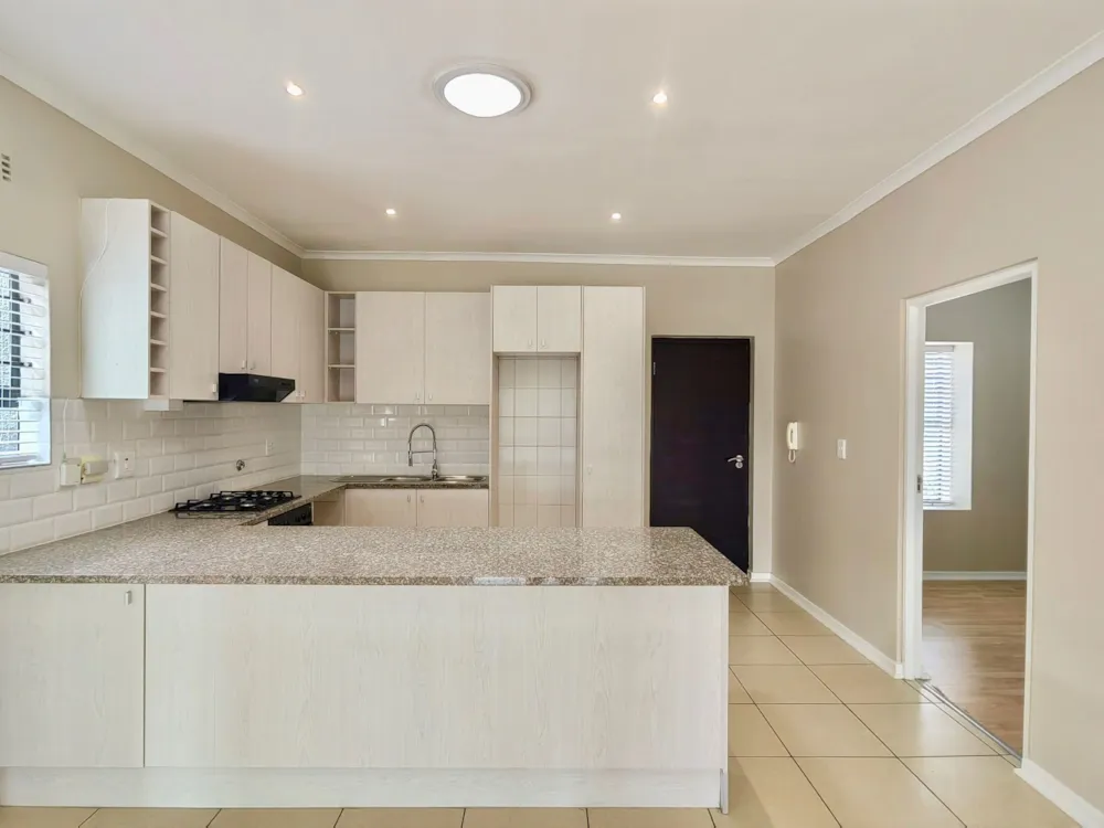 House let in Plattekloof - 1PLA1717271 House let in Plattekloof - 1PLA1717271