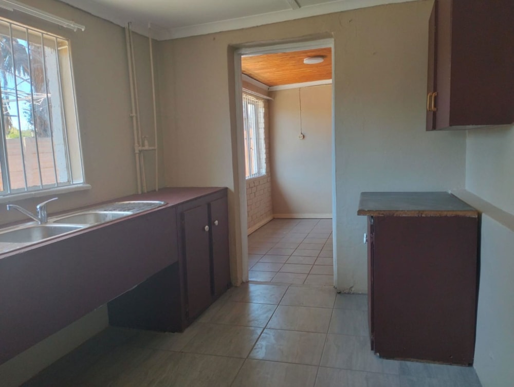 Townhouse let in Generaal de Wet - 1BX1680354 Townhouse let in Generaal de Wet - 1BX1680354