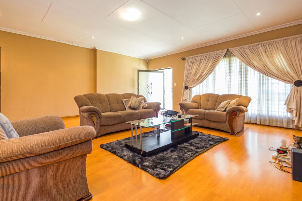 House for sale in Brackenhurst - 1GV1681071