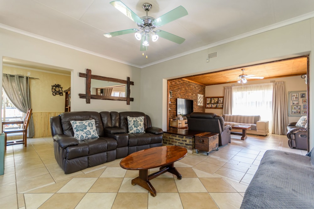 House for sale in Brackenhurst - 1AB1679044