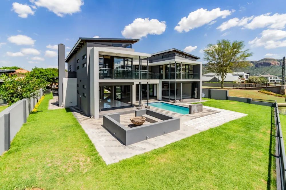 Double-storey house for sale in The Islands Estate - 1HR1683330 Double-storey house for sale in The Islands Estate - 1HR1683330