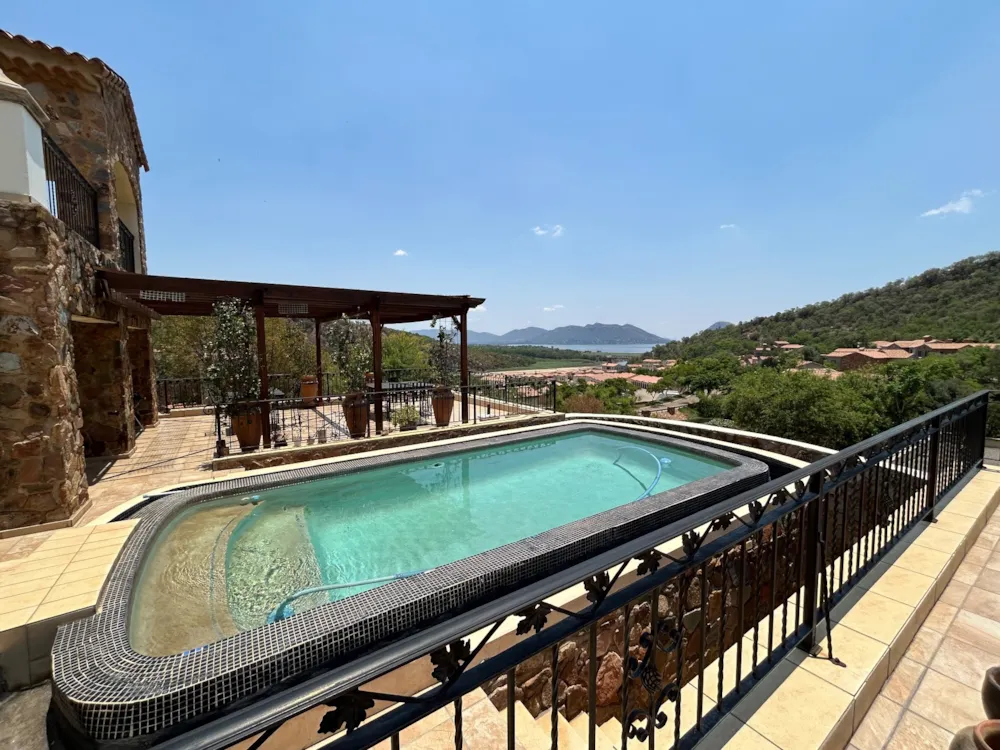 House sold in Estate D Afrique - 1HR1682381 House sold in Estate D Afrique - 1HR1682381