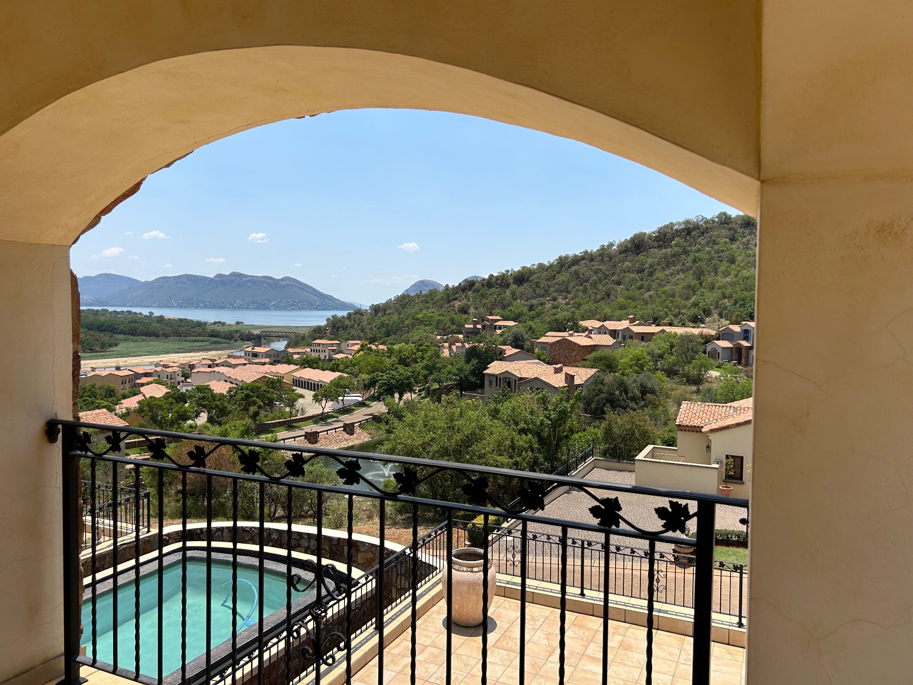 House for sale in Estate D Afrique - 1HR1682381