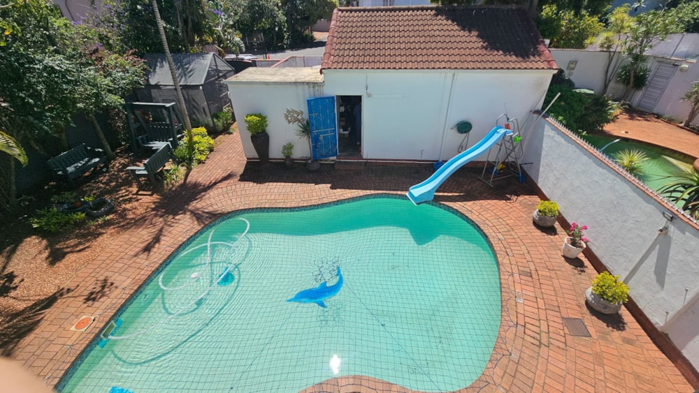 Townhouse let in Glenwood, Durban - 1DA1680049 Townhouse let in Glenwood, Durban - 1DA1680049