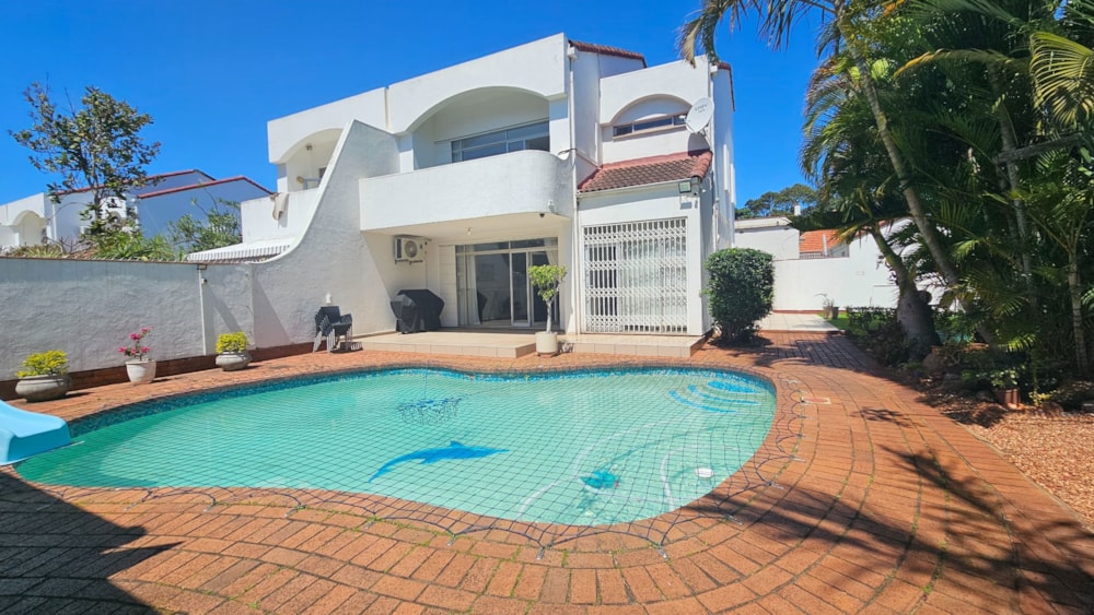 Townhouse let in Glenwood, Durban - 1DA1680049 Townhouse let in Glenwood, Durban - 1DA1680049