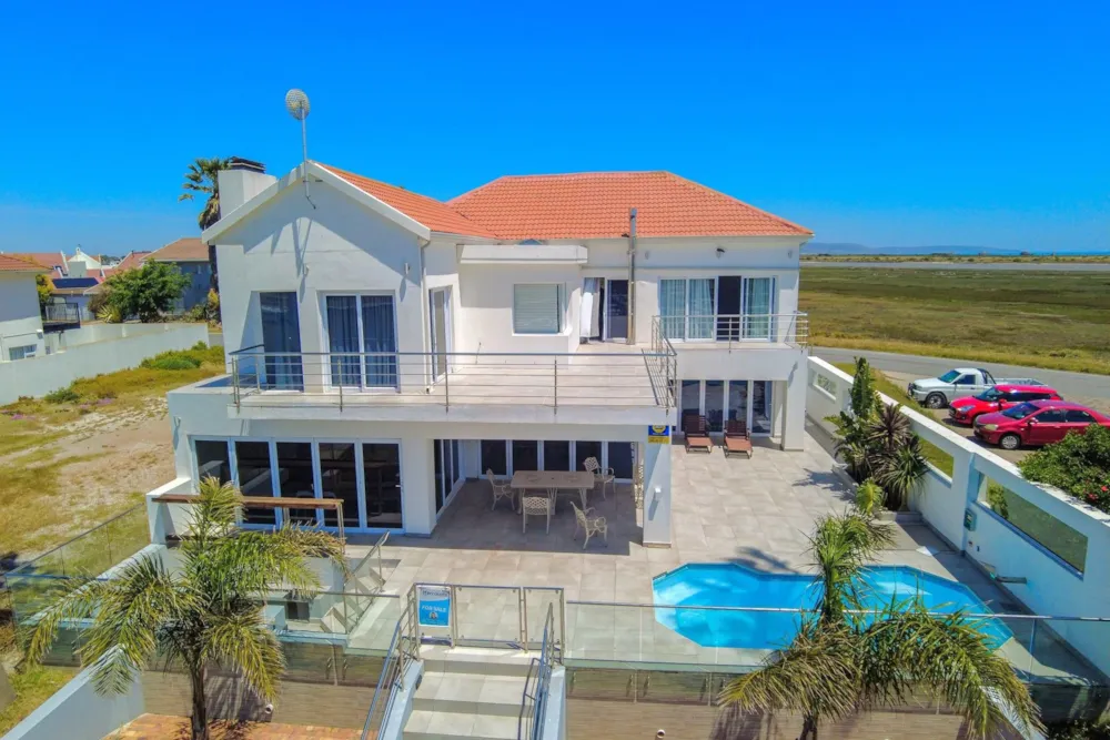 Double-storey house for sale in Port Owen - LA1610594