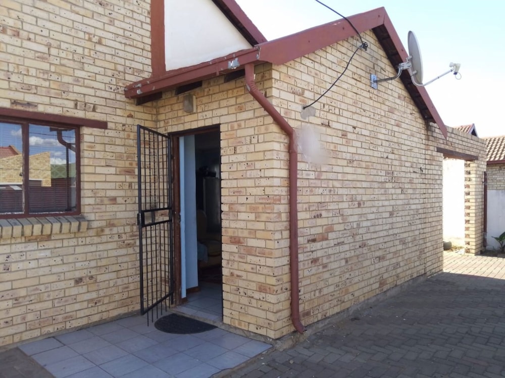 House for sale in Grasslands - 1BX1679863