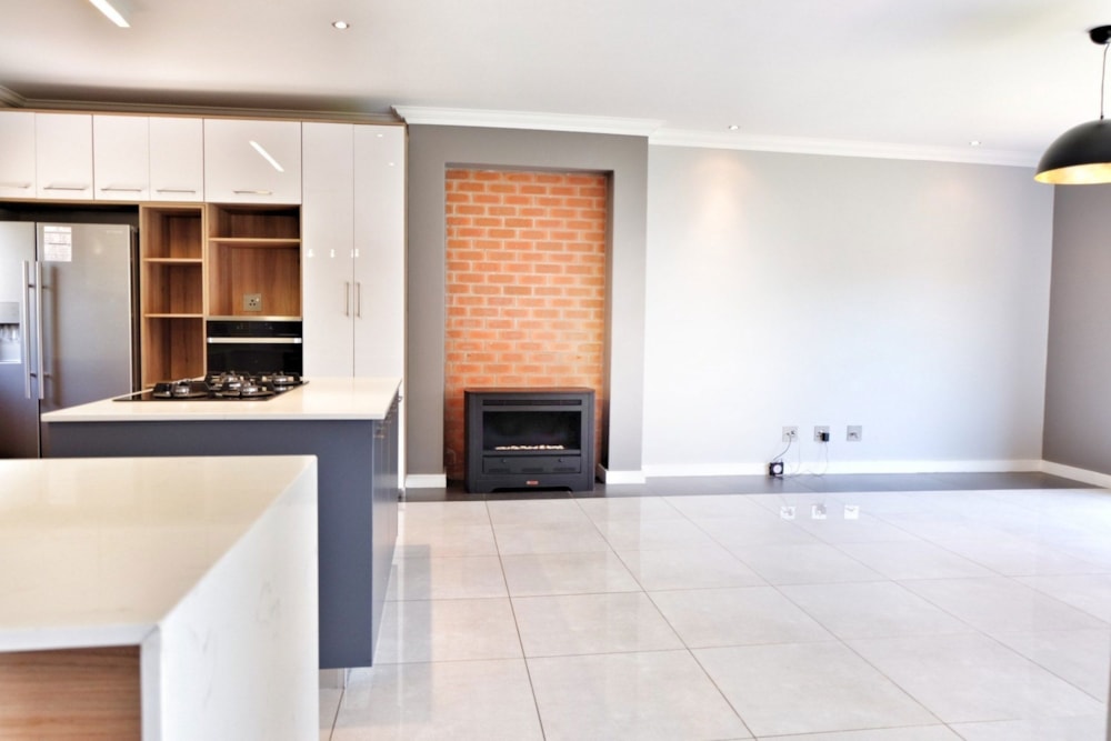 Townhouse let in Southdowns Estate - CNL1705278 Townhouse let in Southdowns Estate - CNL1705278