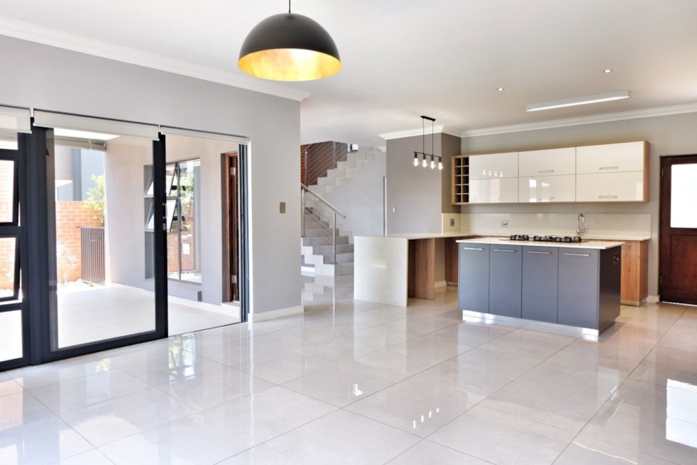 Townhouse let in Southdowns Estate - CNL1705278 Townhouse let in Southdowns Estate - CNL1705278