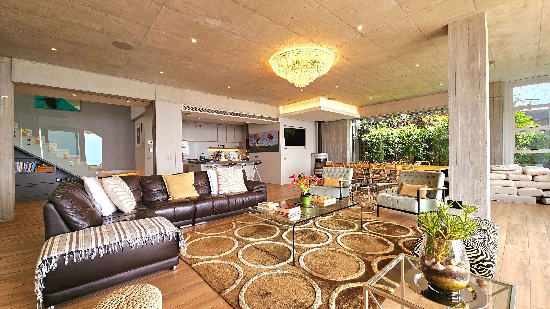 House let in Green Point, Cape Town - ASL1571962