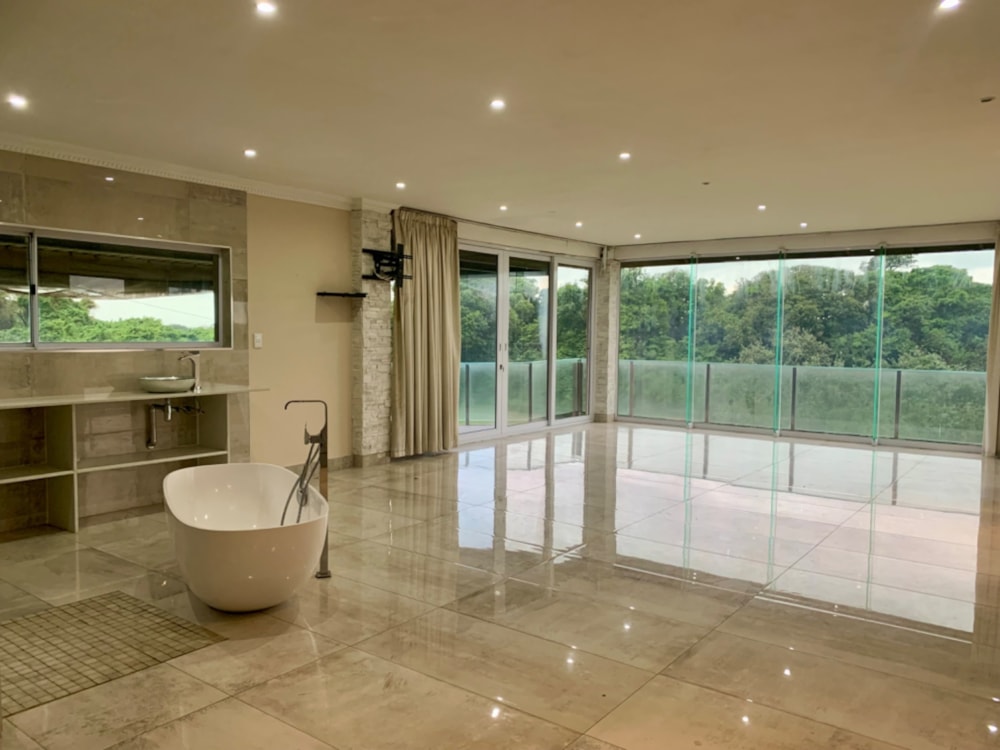 Penthouse apartment let in Durban North - 1ND1672120 Penthouse apartment let in Durban North - 1ND1672120