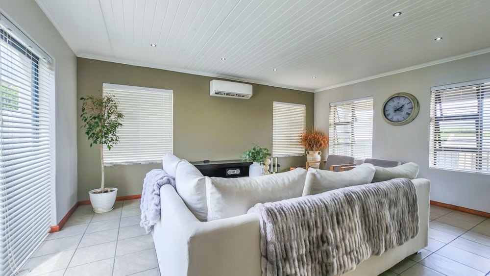 House let in Wellington - TKL1714592