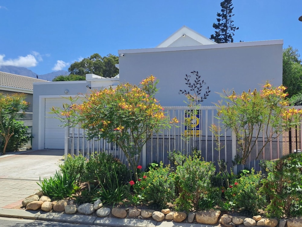 House sold in Robertson - MG1681487 House sold in Robertson - MG1681487