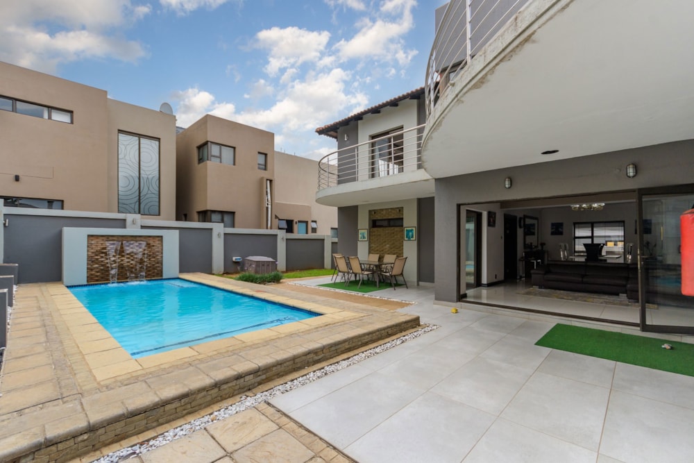 House for sale in Aspen Hills - 1GV1682038