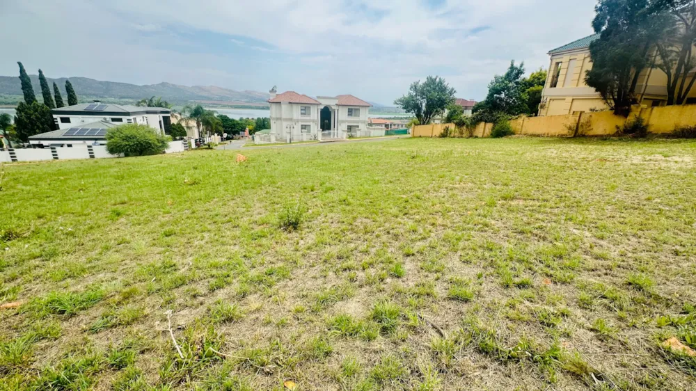 Residential vacant land for sale in Kosmos Ridge - 1HR1681723
