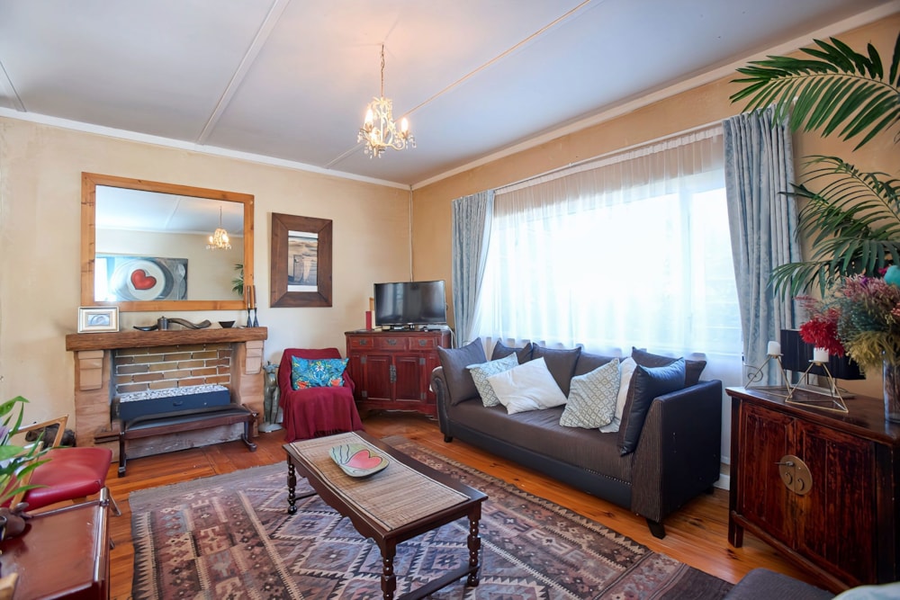 House sold in Pinelands, Cape Town - KW1680324 House sold in Pinelands, Cape Town - KW1680324