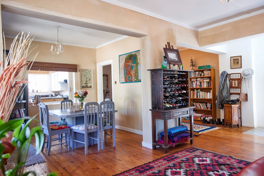 House sold in Pinelands, Cape Town - KW1680324 House sold in Pinelands, Cape Town - KW1680324