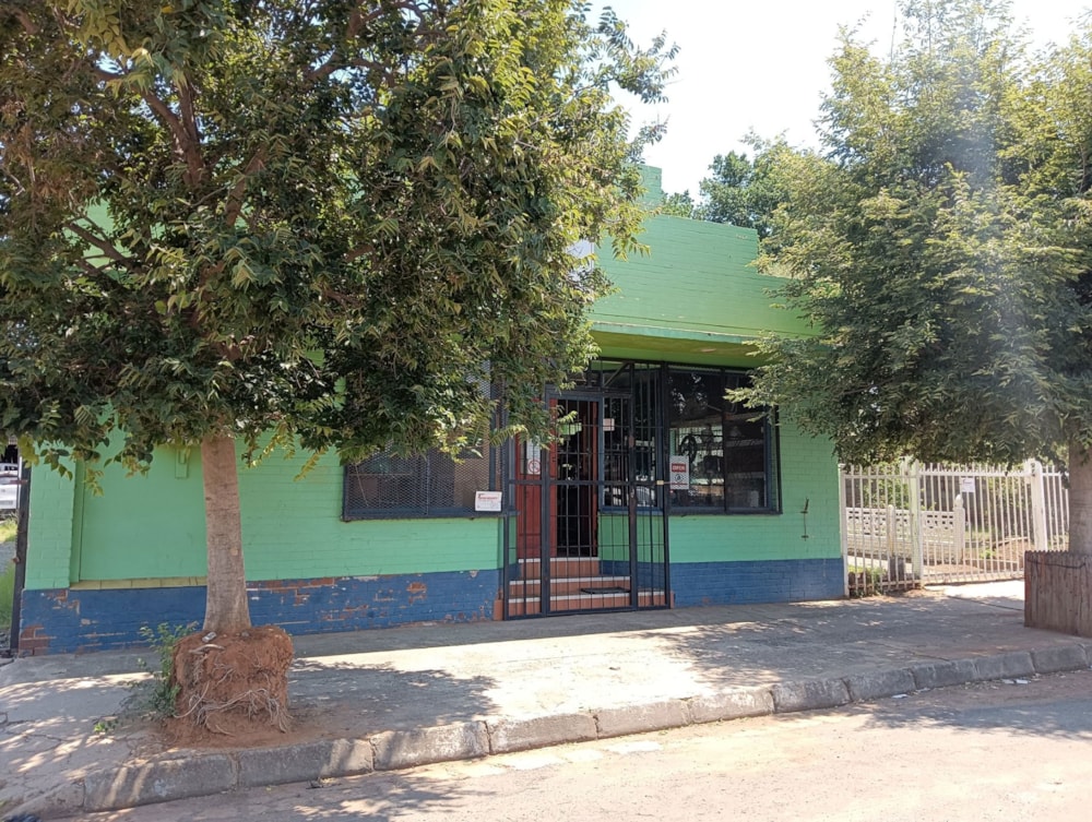 Commercial Building for sale in Brandfort - 1BX1683280 Commercial Building for sale in Brandfort - 1BX1683280