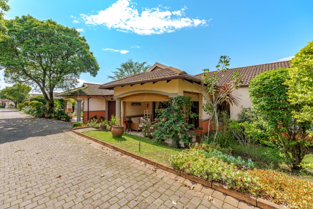 Townhouse sold in Le Domaine Estate - 1KF1682233 Townhouse sold in Le Domaine Estate - 1KF1682233