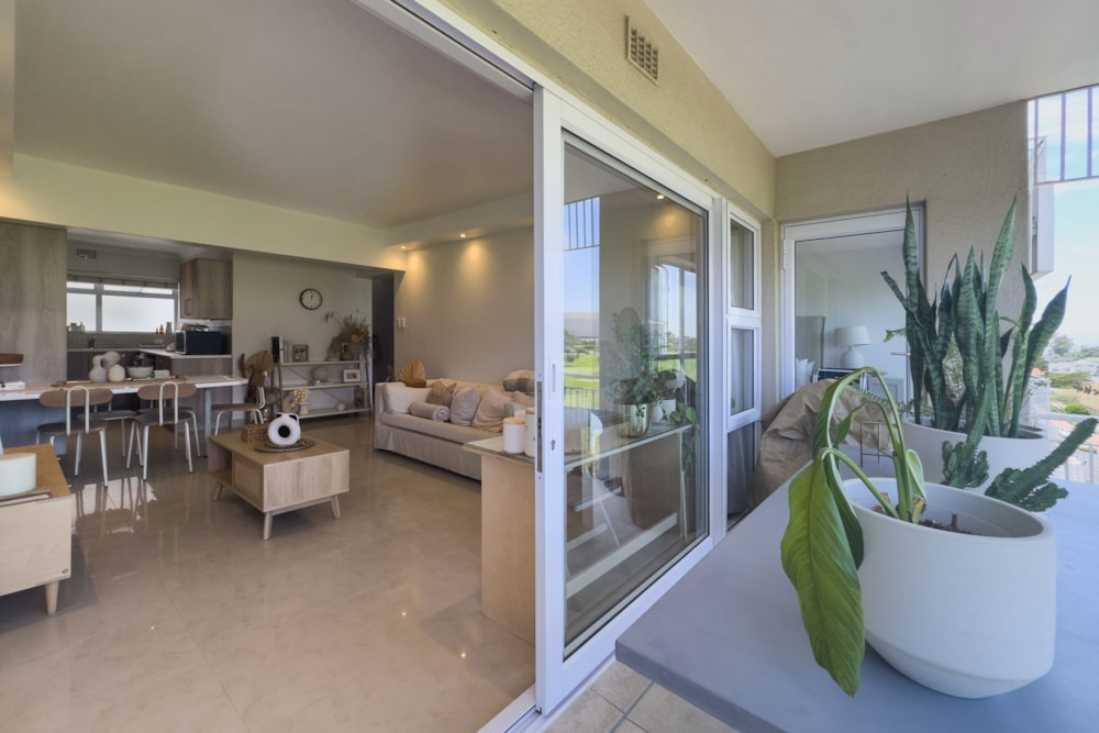 Apartment sold in Mouille Point - AS1681155