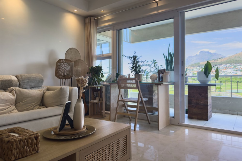 Apartment sold in Mouille Point - AS1681155