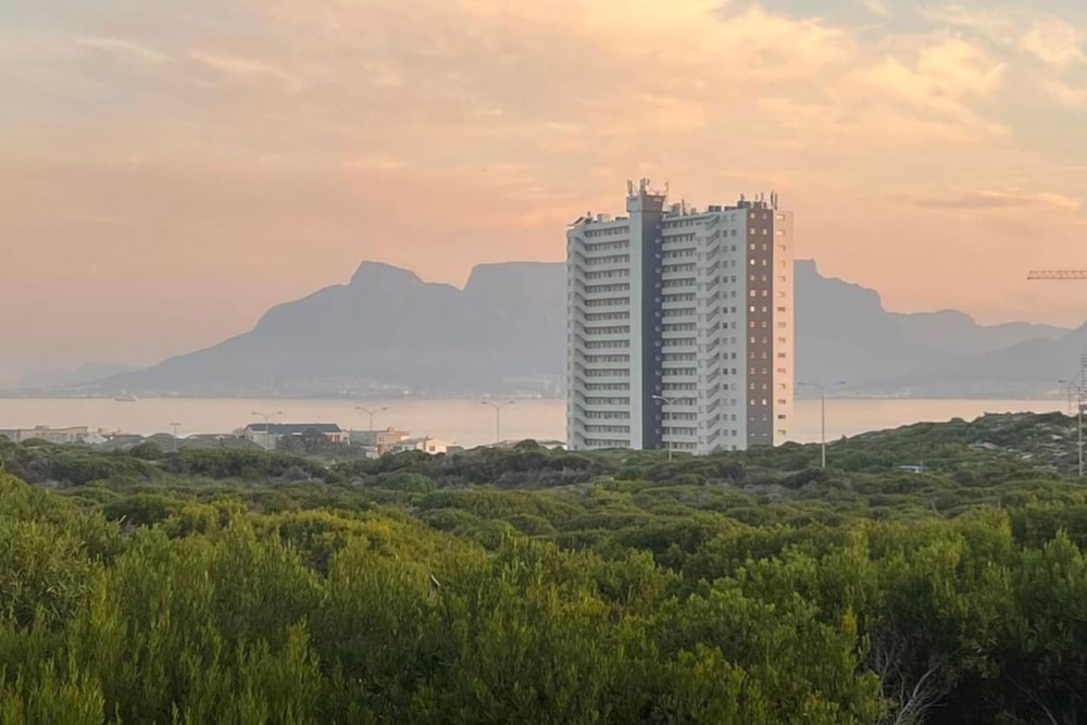 Apartment sold in Bloubergstrand - 1TV1675577 Apartment sold in Bloubergstrand - 1TV1675577