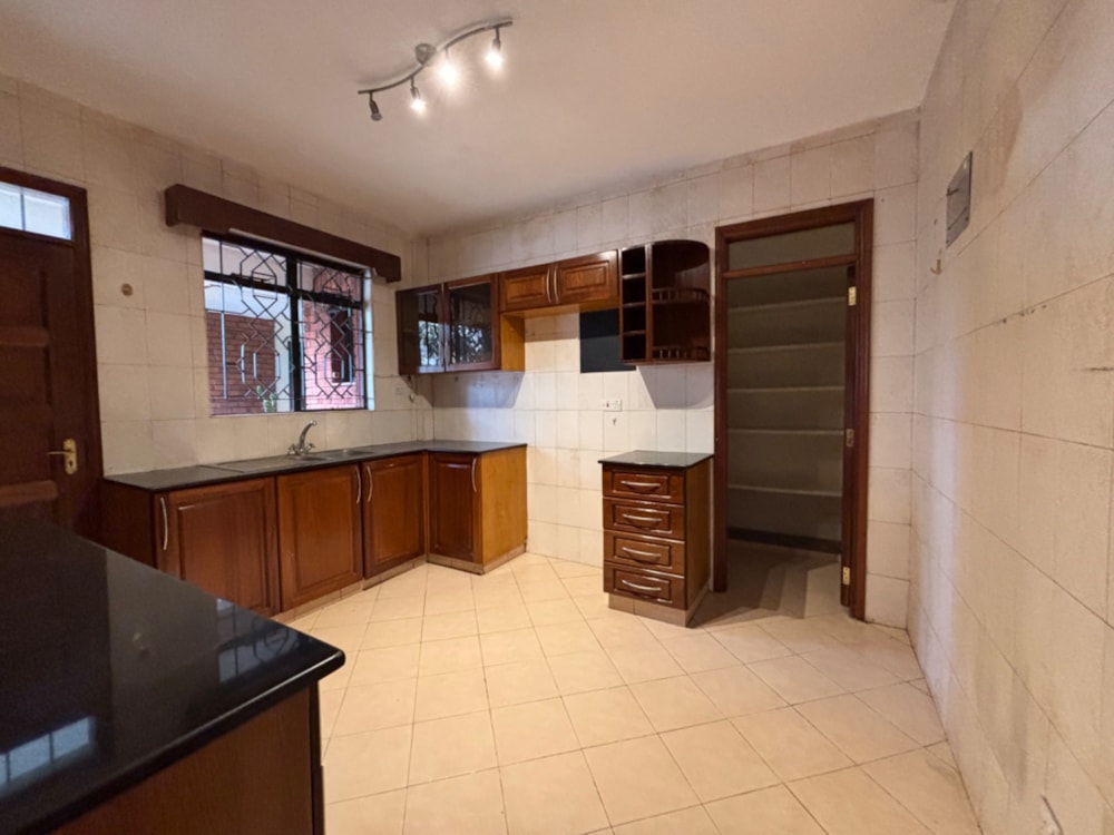 Apartment sold in Riverside, Kenya - 3KE1665045 Apartment sold in Riverside, Kenya - 3KE1665045