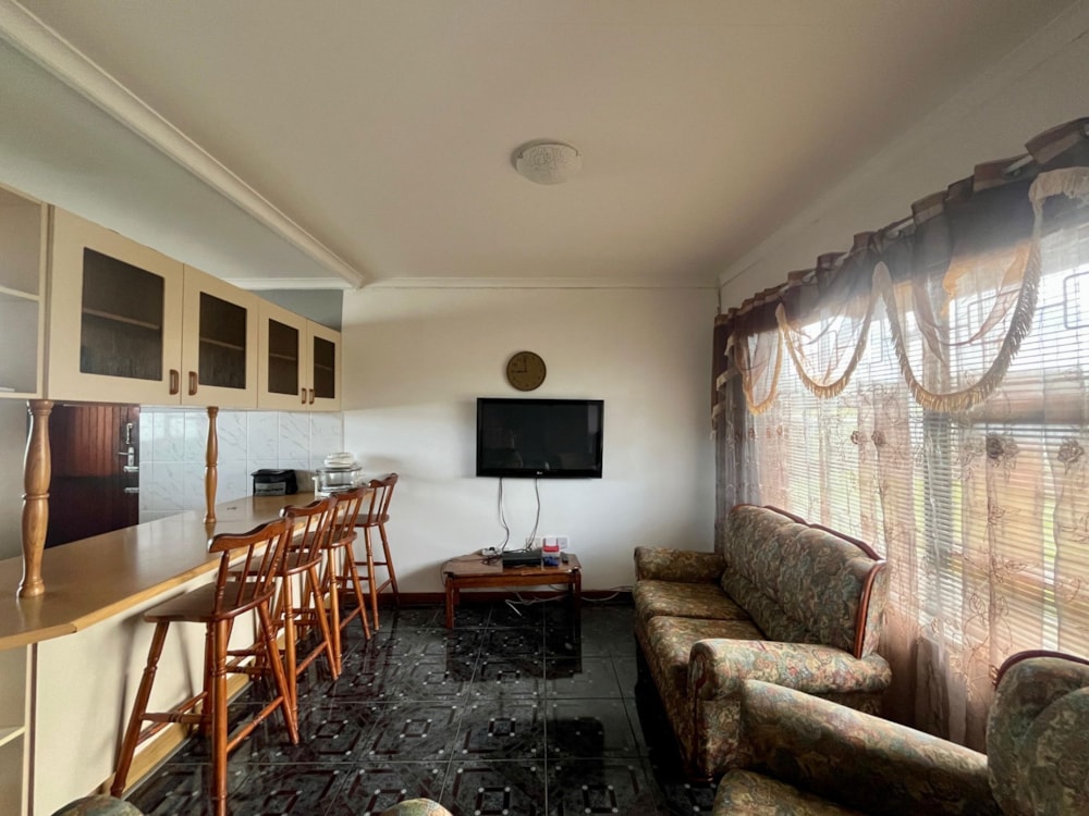 House sold in Mountain View, Uitenhage, Kariega - 1UK1680316 House sold in Mountain View, Uitenhage, Kariega - 1UK1680316