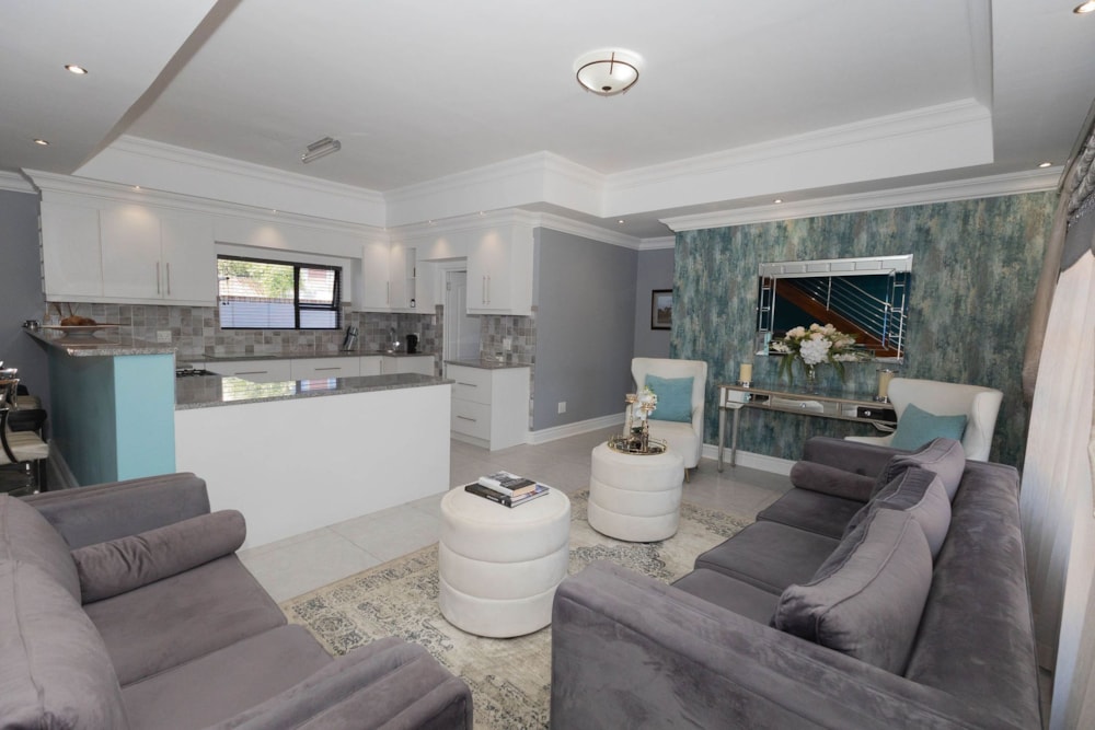 House for sale in Somerton Estate - 1BX1679873 House for sale in Somerton Estate - 1BX1679873