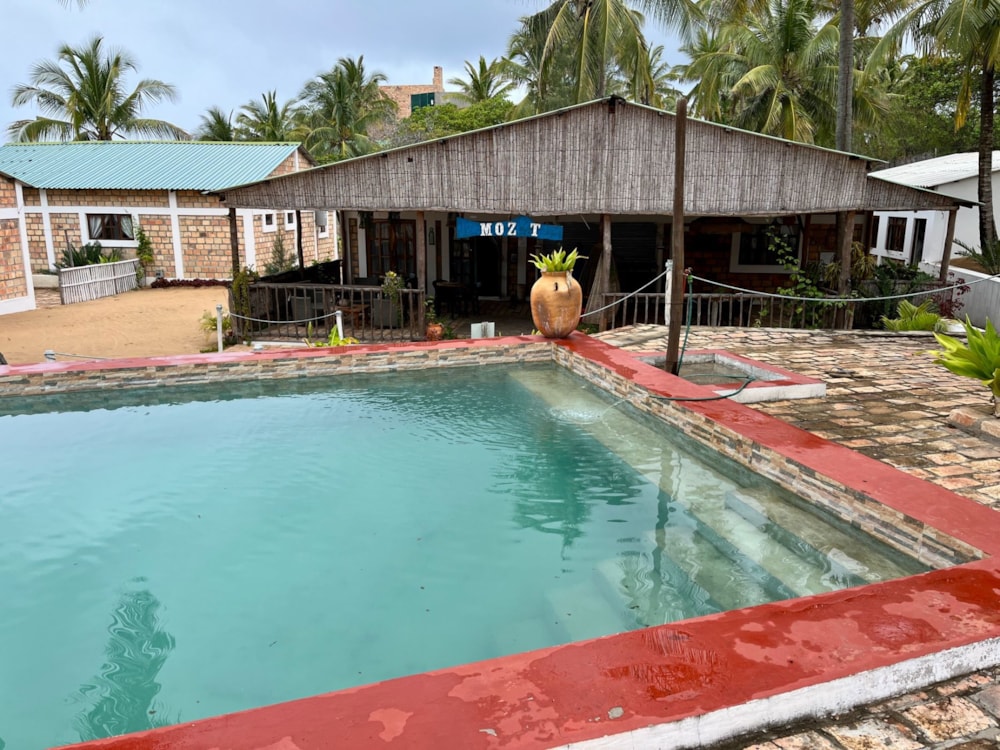 Beach resort for sale in Praia da Barra, Mozambique - 3MQ1669154