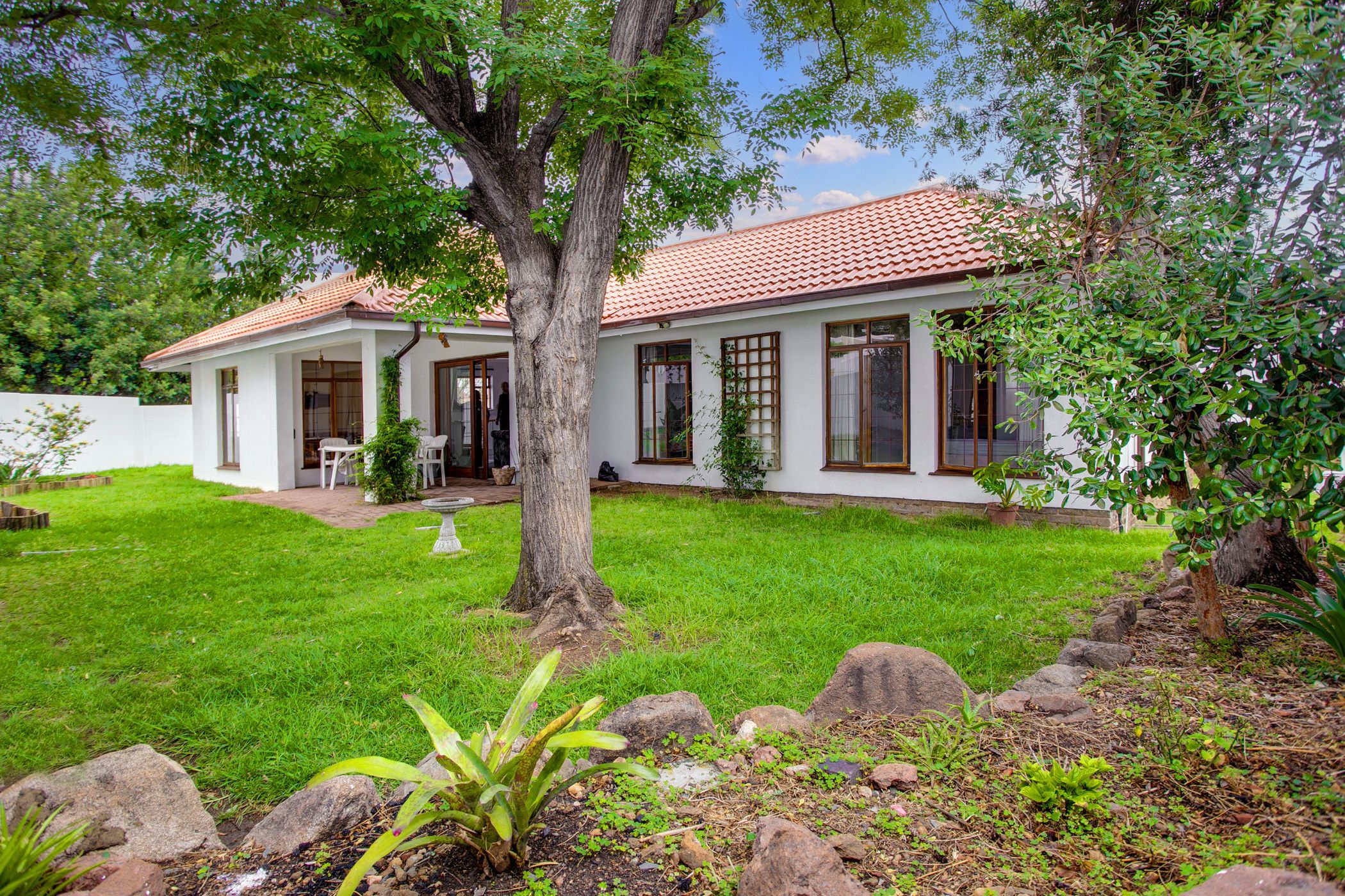 House sold in Halfway Gardens - MR1681180