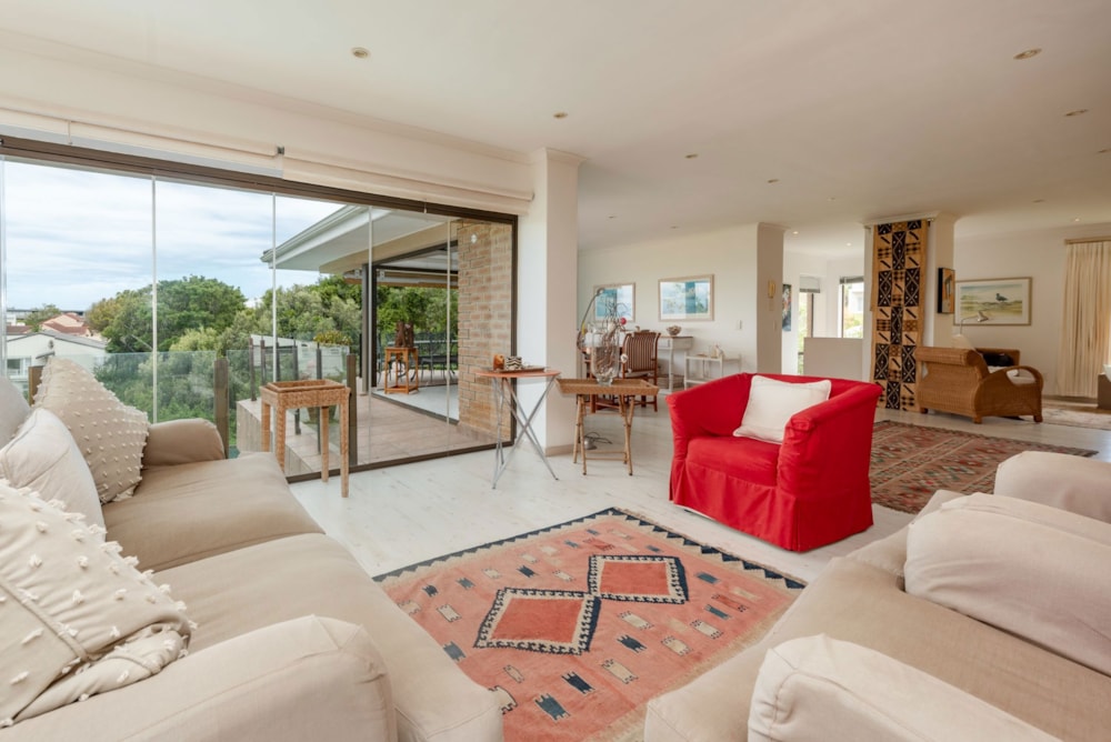 Double-storey house sold in Plettenberg Bay - 1KG1674968