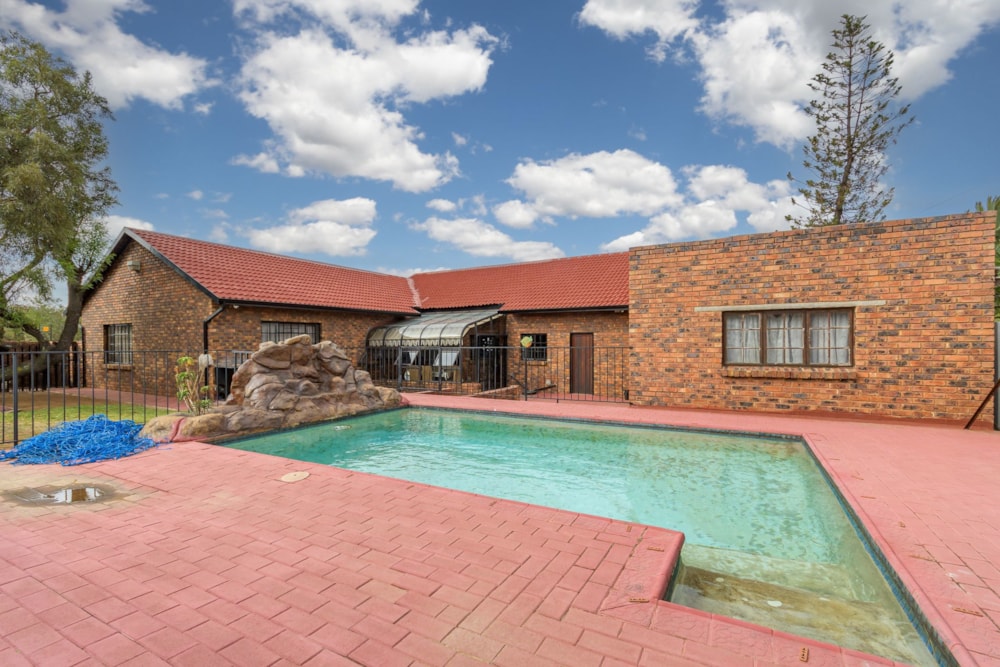 House for sale in Elandspark - 1AB1679869 House for sale in Elandspark - 1AB1679869