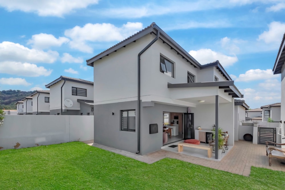 Double-storey house for sale in Little Falls - RDT1680563 Double-storey house for sale in Little Falls - RDT1680563