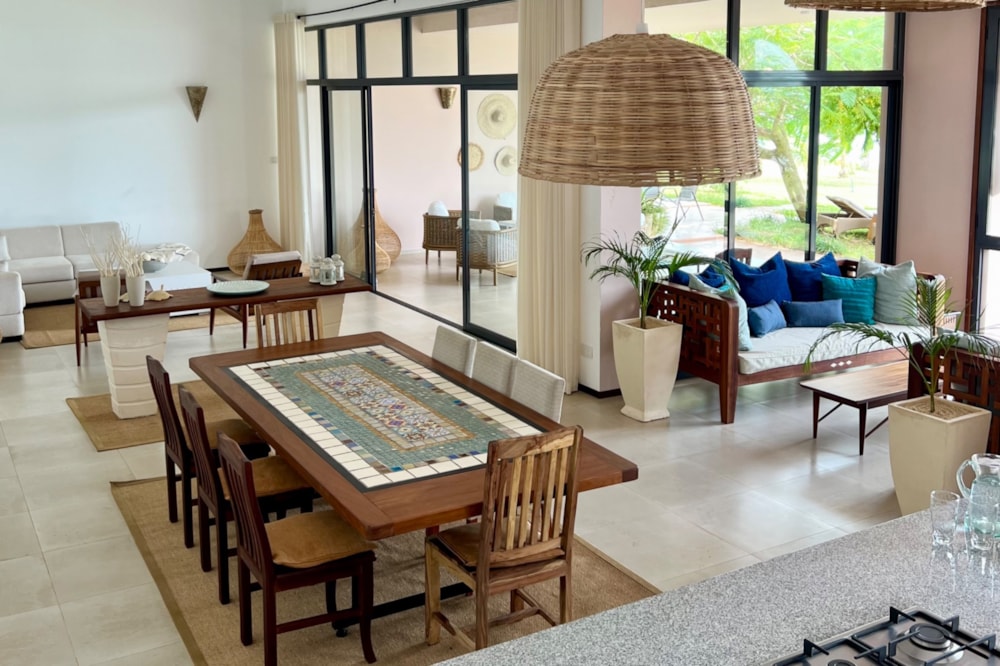 Beachfront villa to rent in Vipingo, Kenya - 3KE1679692 Beachfront villa to rent in Vipingo, Kenya - 3KE1679692
